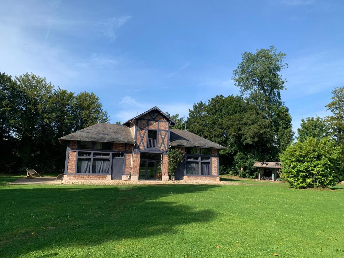 Le gîte du château Bertreville-Saint-Ouen Extérieur photo