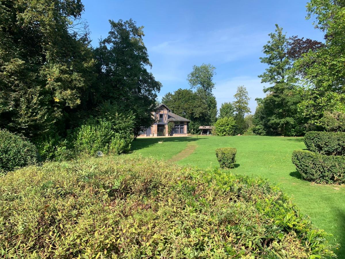 Le gîte du château Bertreville-Saint-Ouen Extérieur photo